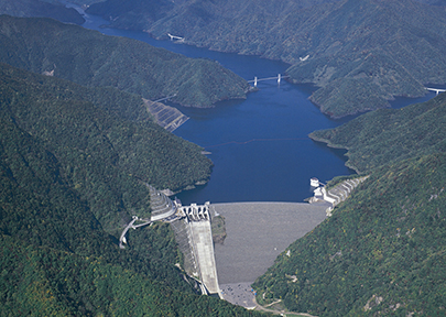 徳山ダムの写真
