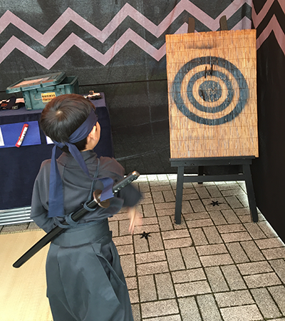 子ども武者体験コーナー2