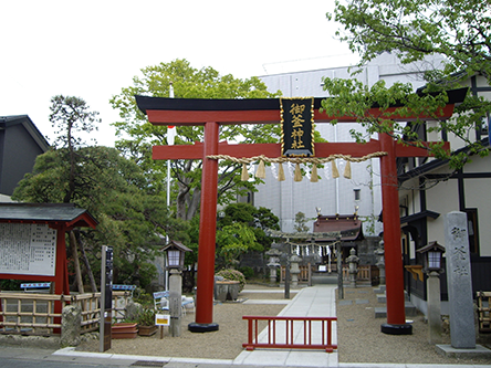 御釜神社1
