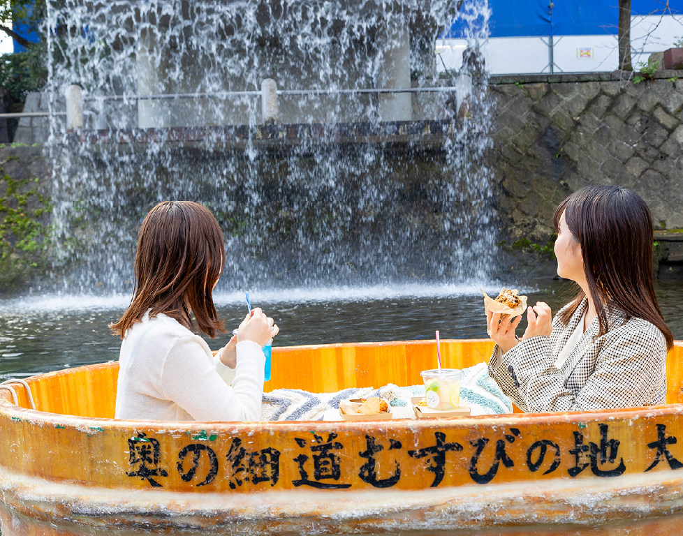 ヒノキ香るコーヒー＆スイーツでホッとひと息