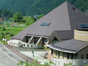 根尾谷地震断層観察館